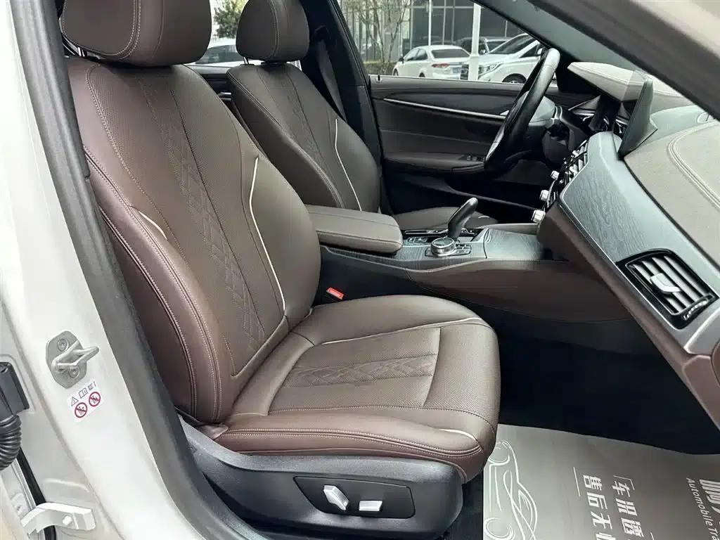 BMW 5 Series PHEV 2022 Facelift 535Le M Sport Package — миниатюра 17