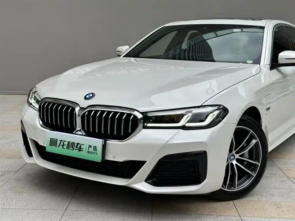 BMW 5 Series PHEV 2022 Facelift 535Le M Sport Package — миниатюра 3