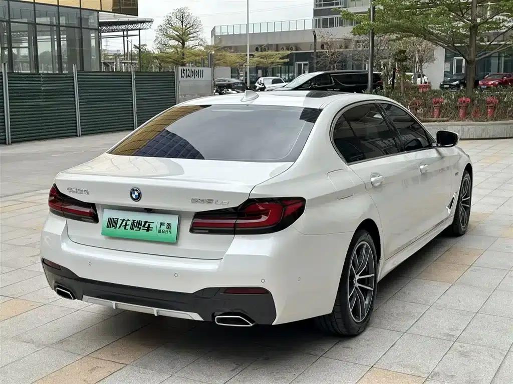 BMW 5 Series PHEV 2022 Facelift 535Le M Sport Package — миниатюра 9