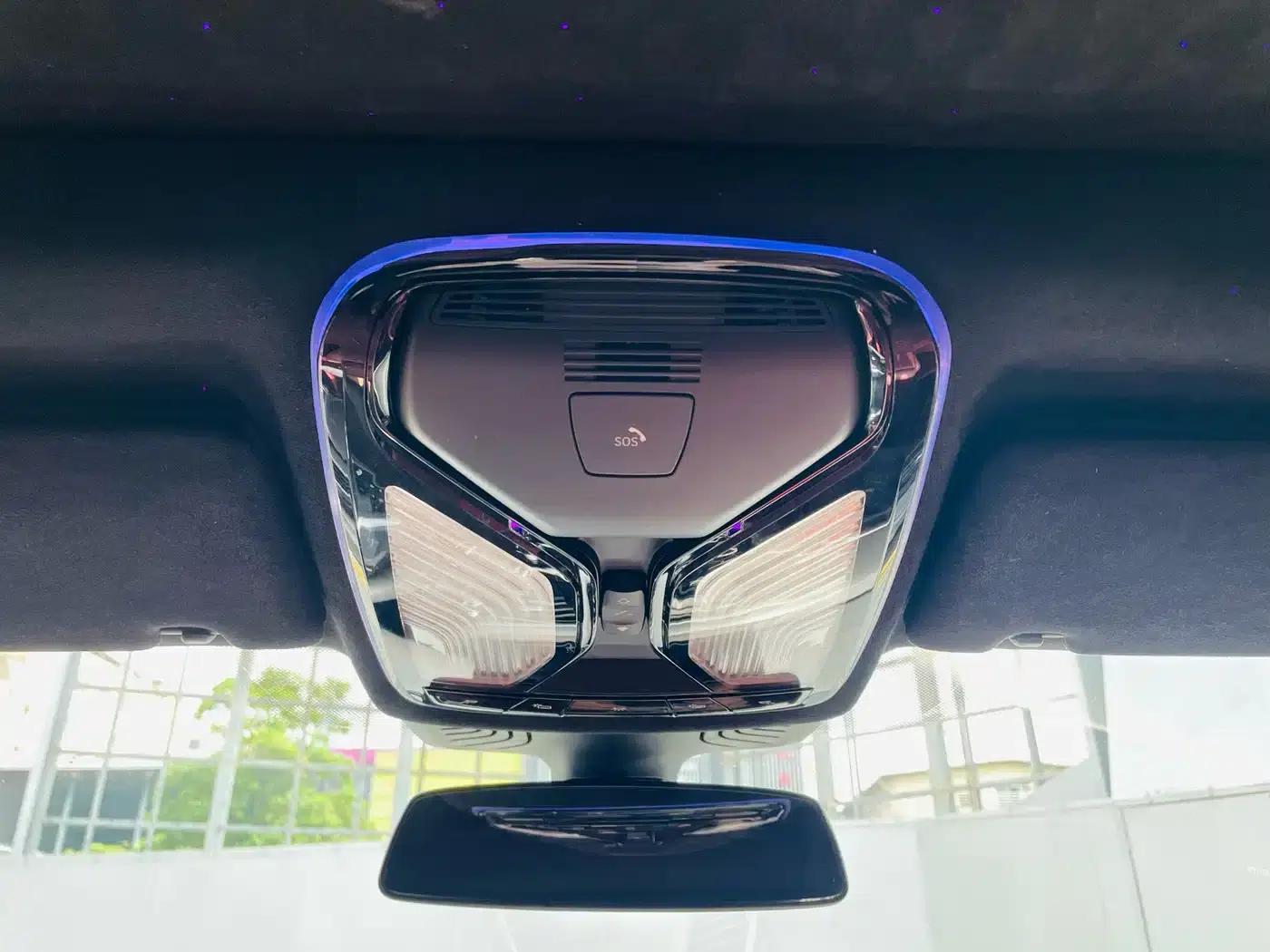 BMW 5 Series PHEV 2021 535Le Pioneer Edition M Sport Package — миниатюра 20