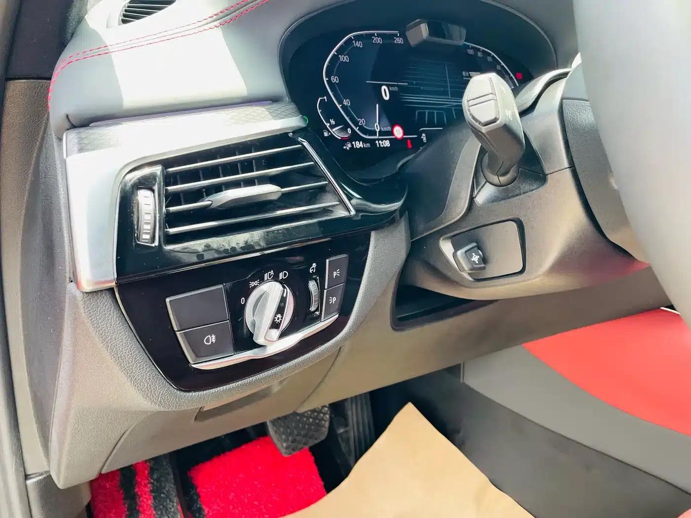 BMW 5 Series PHEV 2021 535Le Pioneer Edition M Sport Package — миниатюра 24