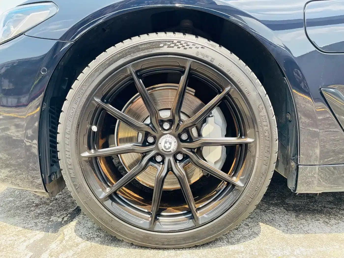 BMW 5 Series PHEV 2021 535Le Pioneer Edition M Sport Package — миниатюра 32