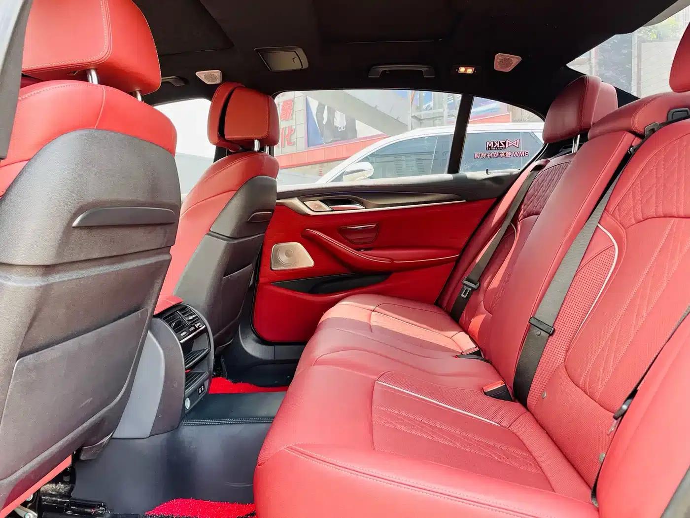 BMW 5 Series PHEV 2021 535Le Pioneer Edition M Sport Package — миниатюра 8