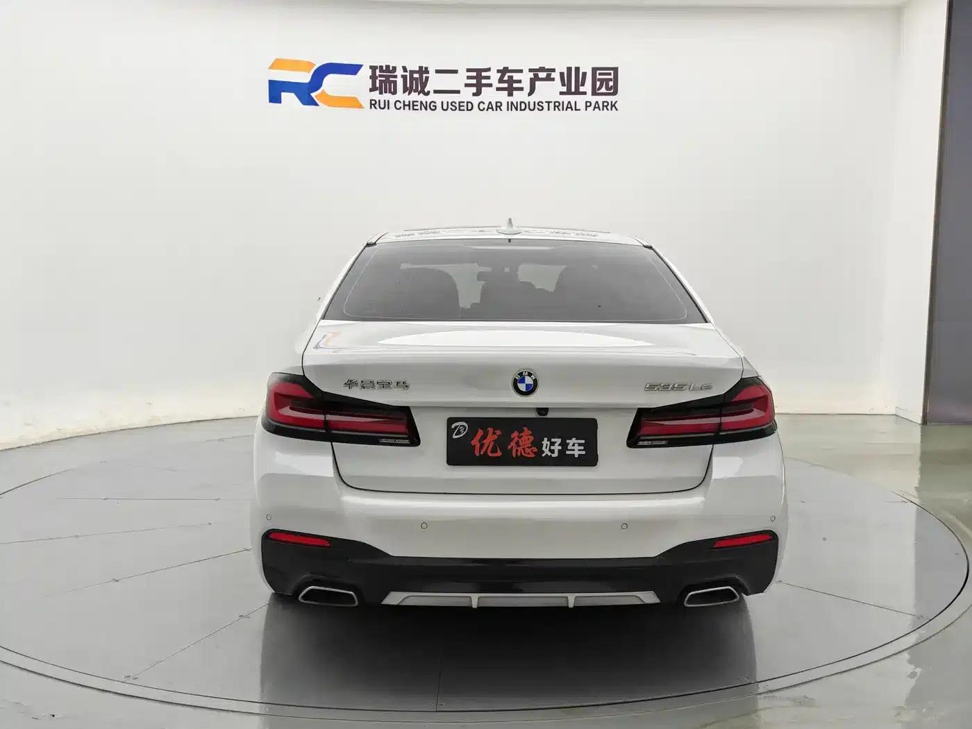 BMW 5 Series PHEV 2021 Facelift 535Le Pioneer Edition M Sport Package — миниатюра 4