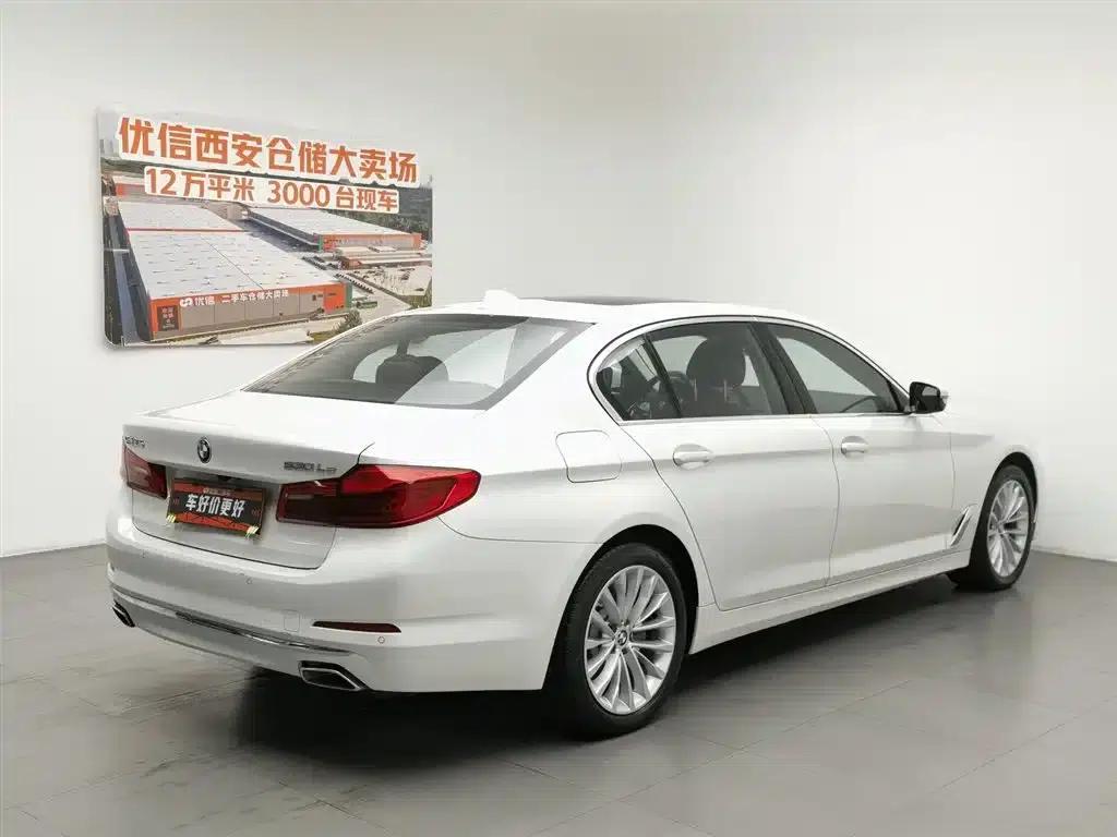 BMW 5 Series PHEV 2020 Mileage Upgrade Edition 530Le Luxury Package — миниатюра 2