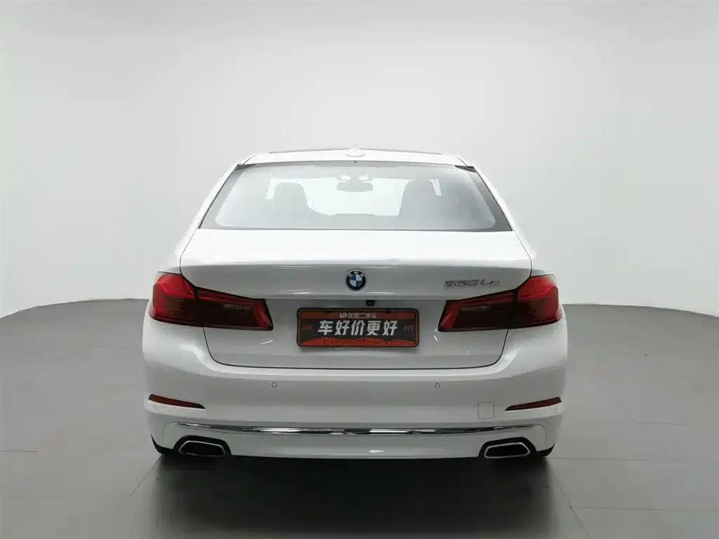BMW 5 Series PHEV 2020 530Le Luxury Package — миниатюра 4