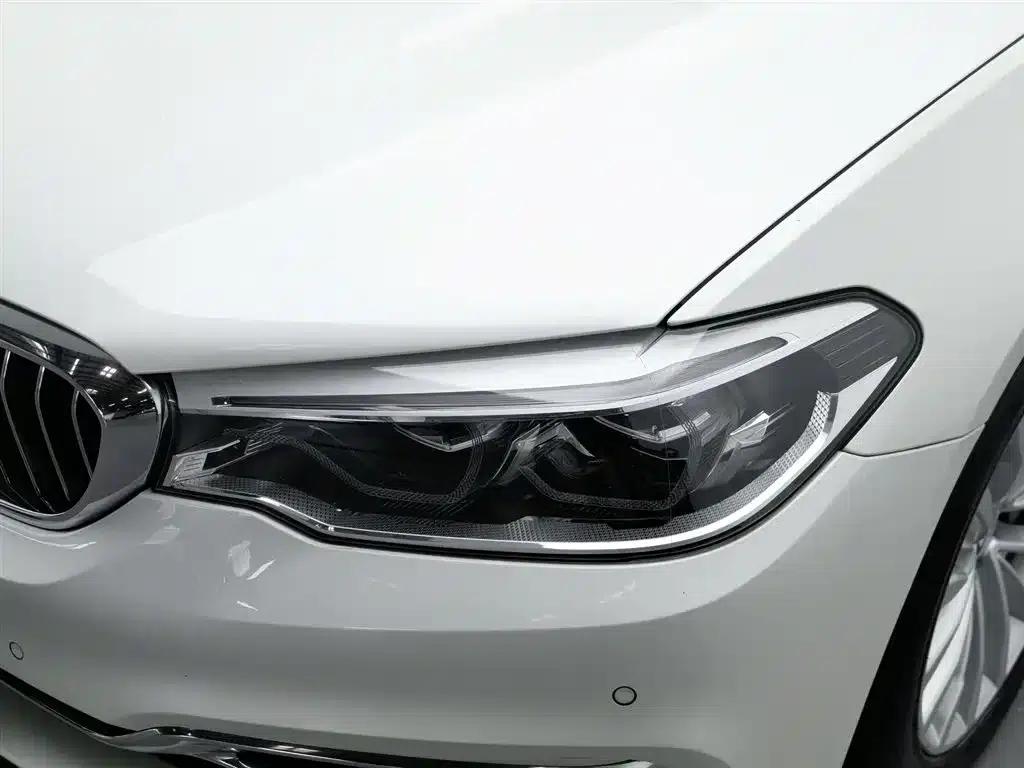 BMW 5 Series PHEV 2020 530Le Luxury Package — миниатюра 7
