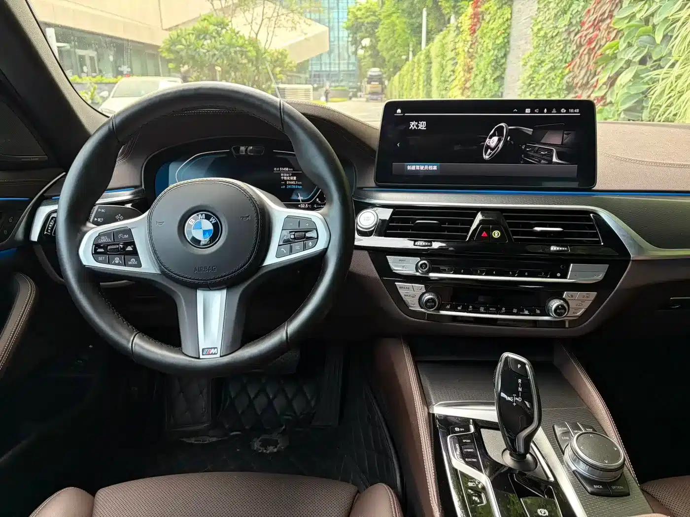BMW 5 Series PHEV 2021 535Le Pioneer Edition M Sport Package — миниатюра 14