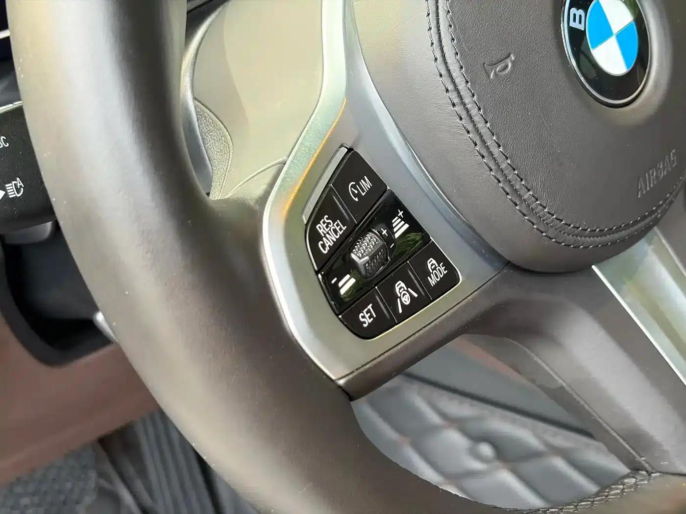 BMW 5 Series PHEV 2021 535Le Pioneer Edition M Sport Package — миниатюра 19