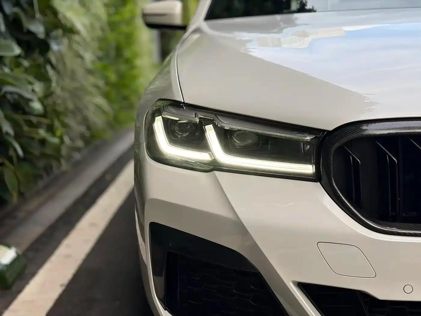 BMW 5 Series PHEV 2021 535Le Pioneer Edition M Sport Package — миниатюра 8