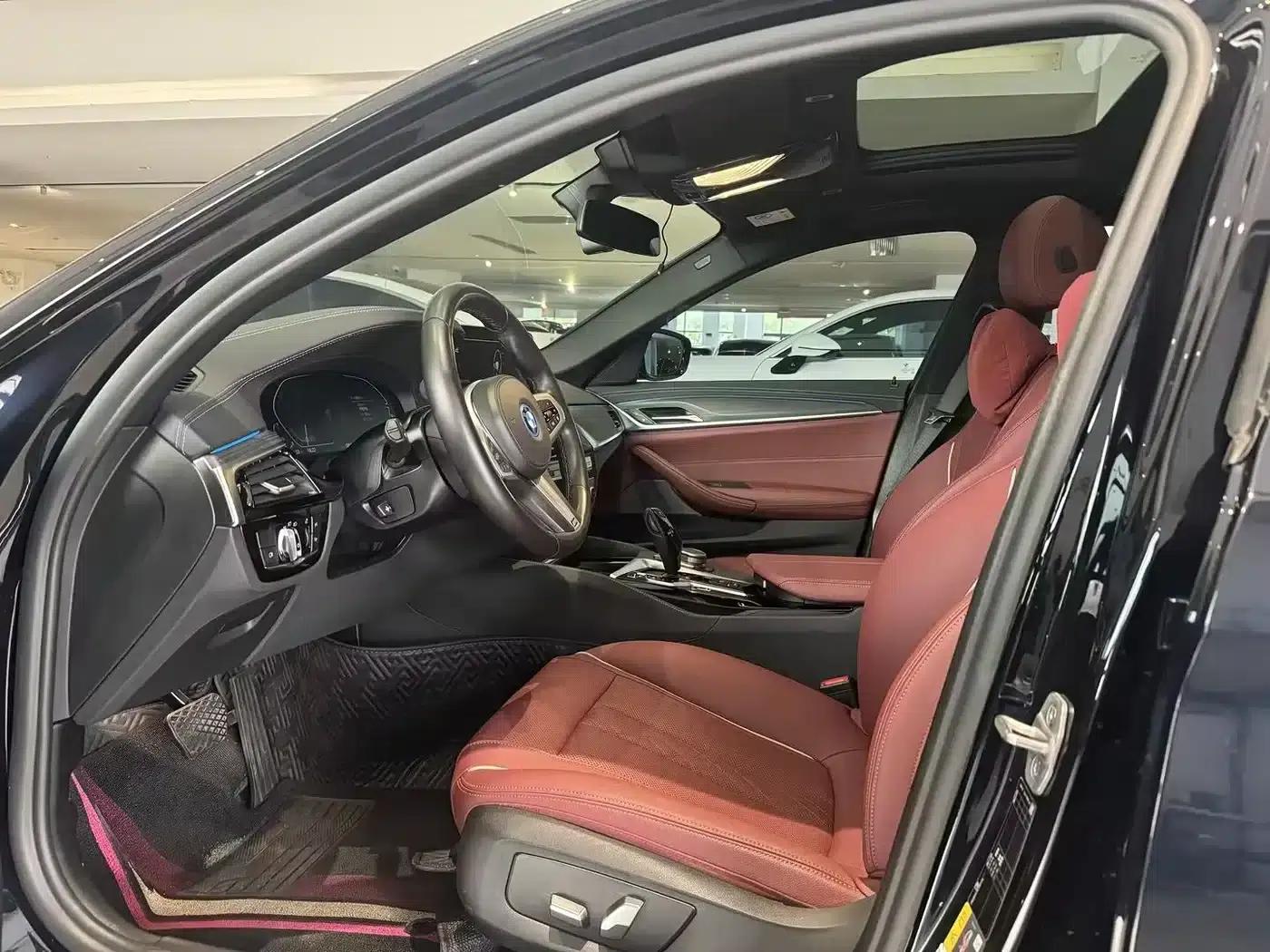 BMW 5 Series PHEV 2022 Facelift 535Le M Sport Package — миниатюра 4