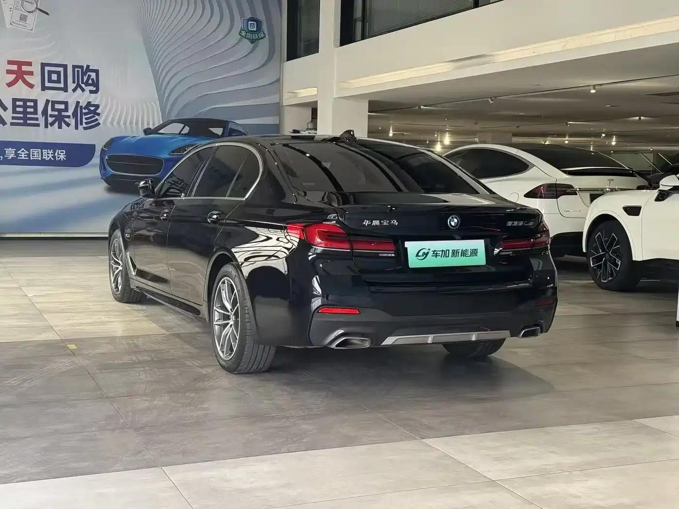 BMW 5 Series PHEV 2022 Facelift 535Le M Sport Package — миниатюра 9