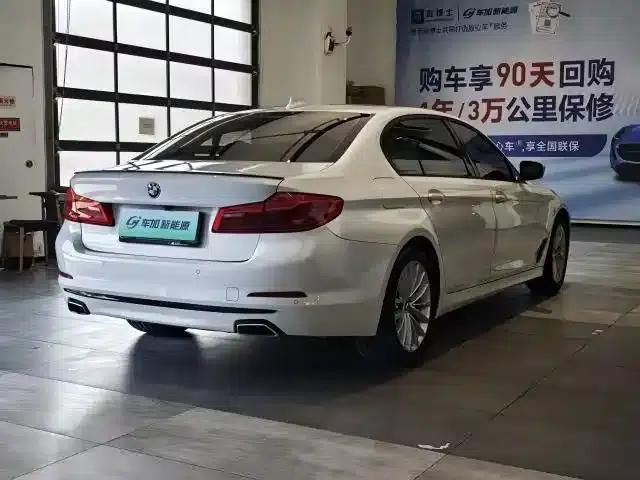 BMW 5 Series PHEV 2020 Mileage Upgrade Edition 530Le Pioneer Edition — миниатюра 4