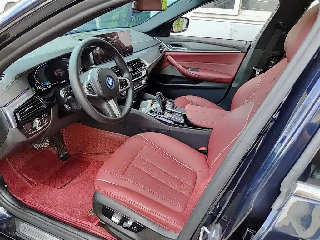 BMW 5 Series PHEV 2022 535Le M Sport Package — миниатюра 7