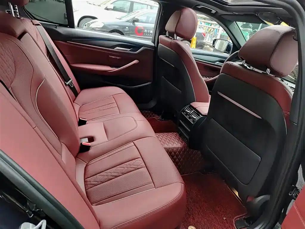 BMW 5 Series PHEV 2021 535Le M Sport Package — миниатюра 11