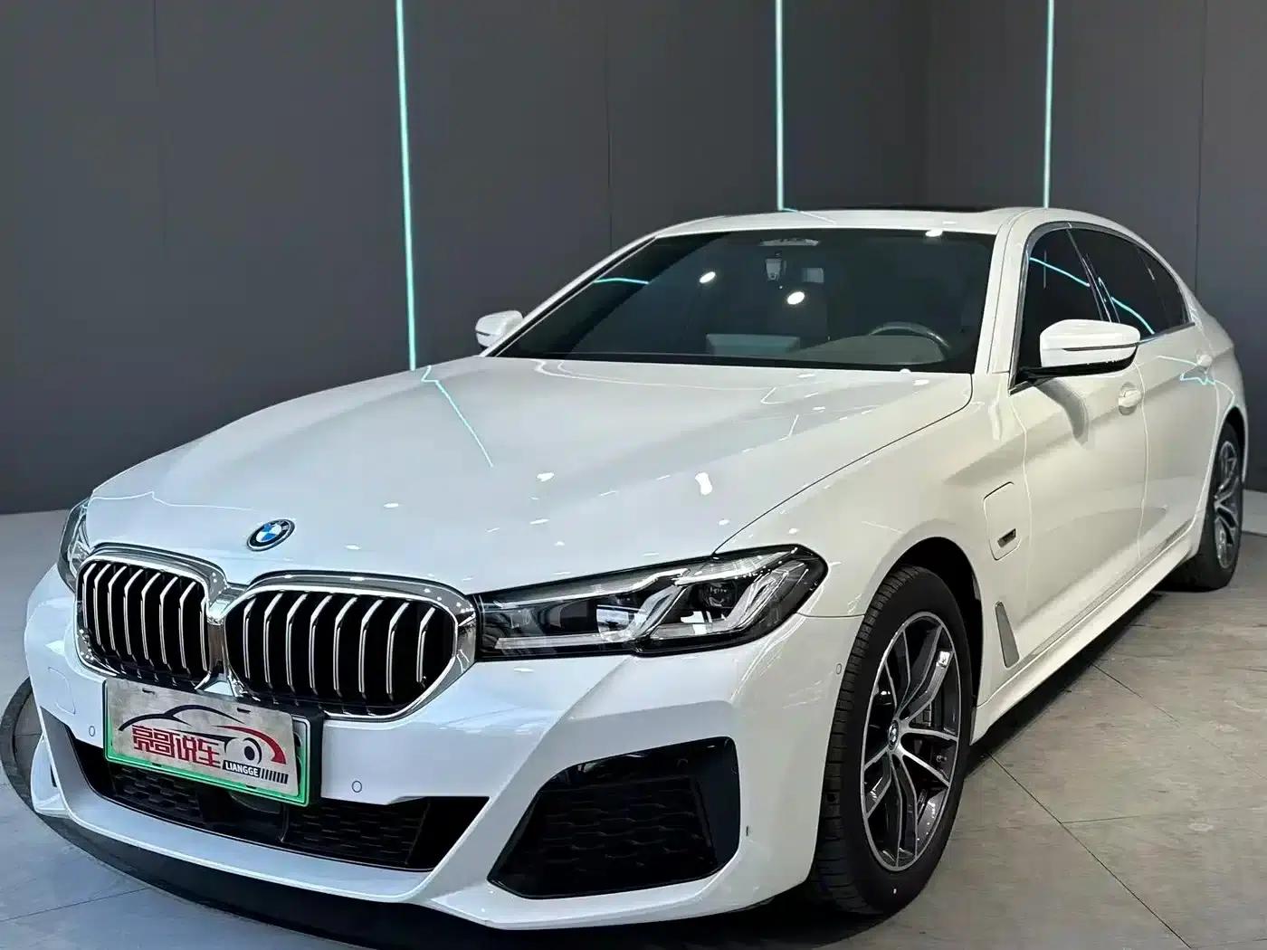 BMW 5 Series PHEV 2022 Facelift 3 535Le Pioneer Edition M Sport Package — миниатюра 1