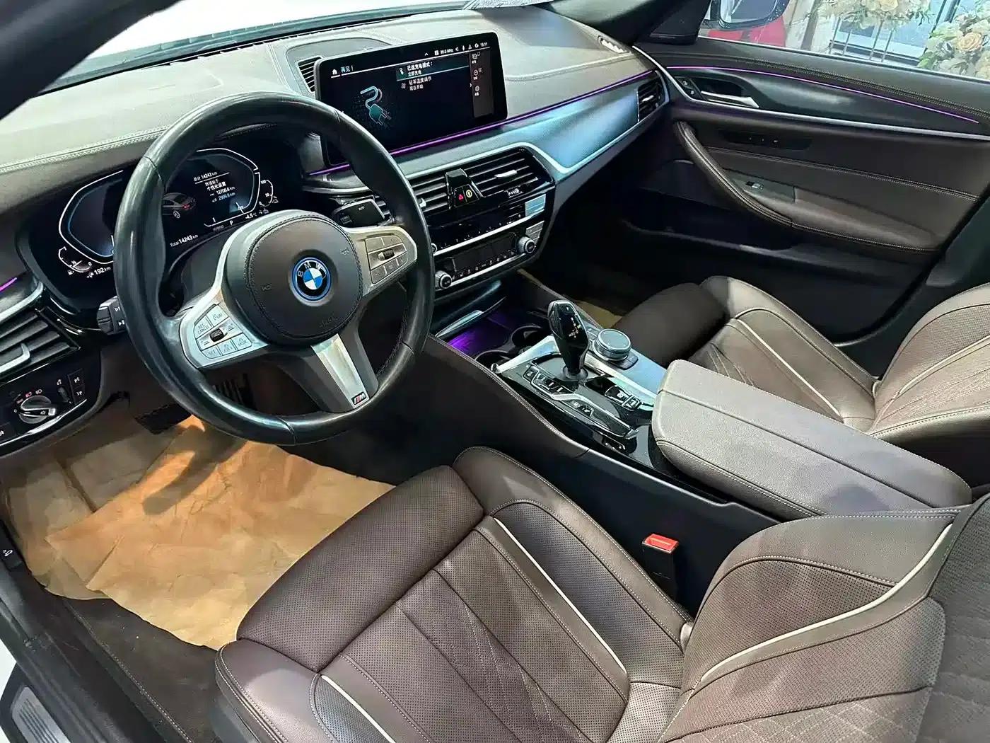 BMW 5 Series PHEV 2022 Facelift 3 535Le Pioneer Edition M Sport Package — миниатюра 11