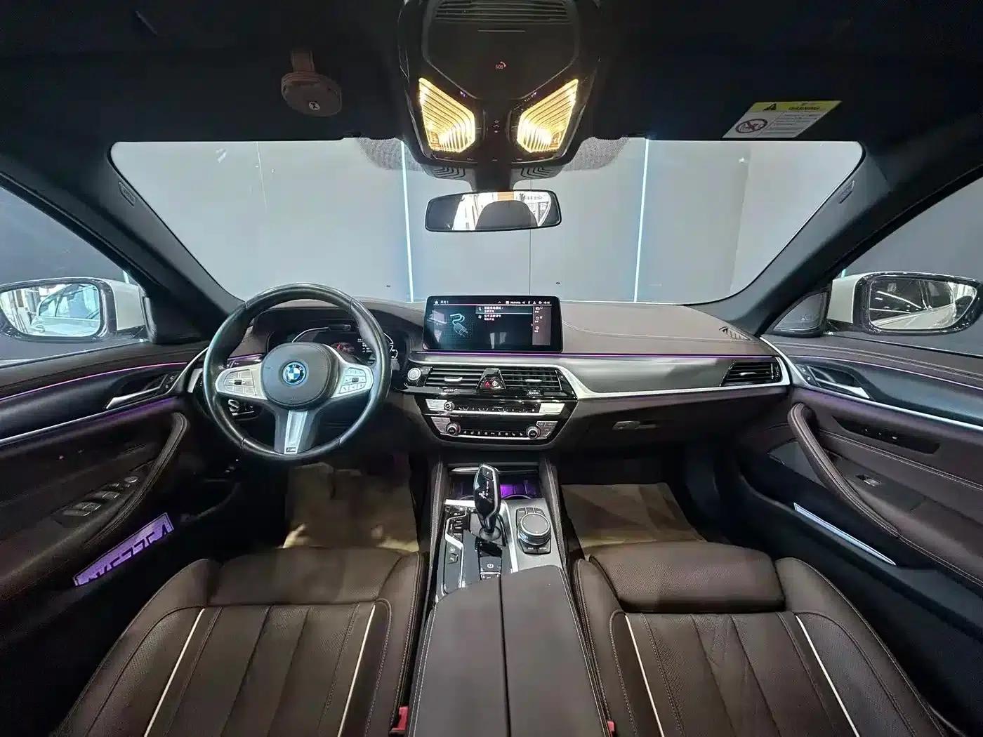 BMW 5 Series PHEV 2022 Facelift 3 535Le Pioneer Edition M Sport Package — миниатюра 9