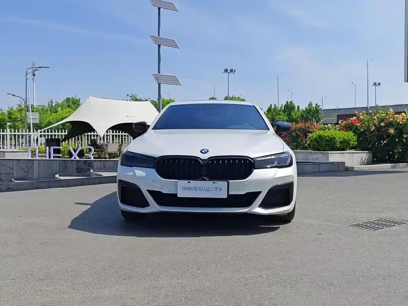 BMW 5 Series PHEV 2021 535Le M Sport Package — миниатюра 2