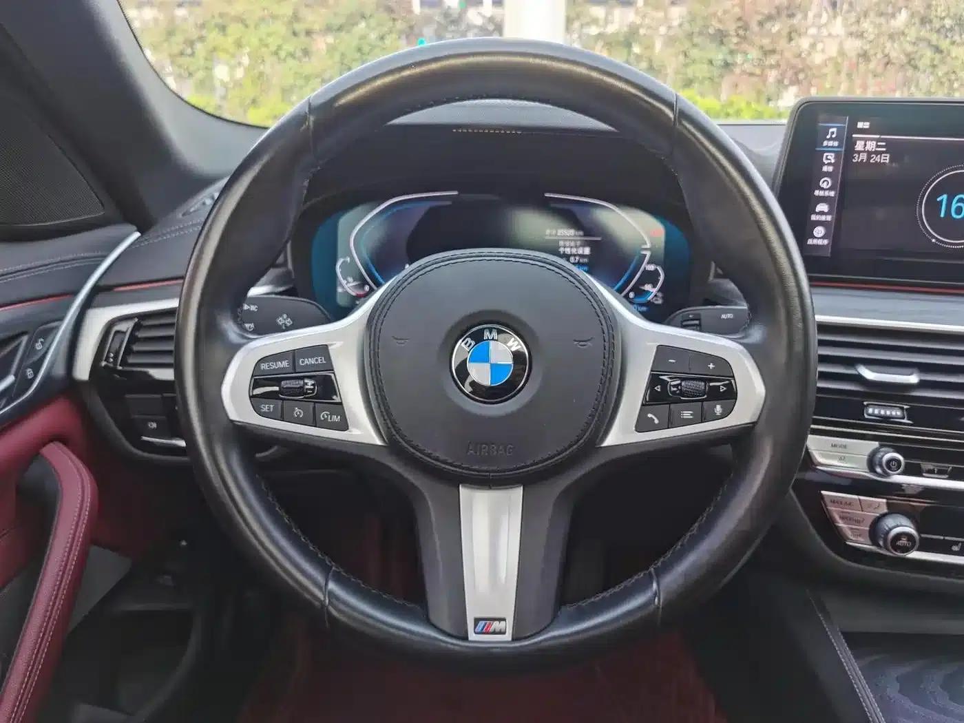 BMW 5 Series PHEV 2021 535Le M Sport Package — миниатюра 7