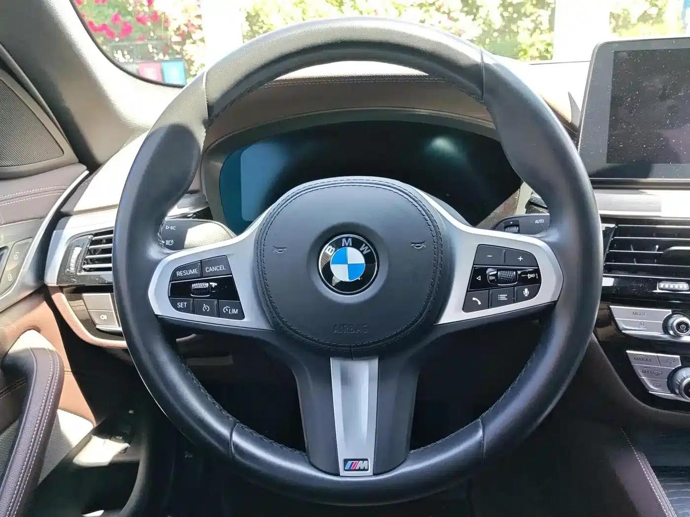 BMW 5 Series PHEV 2021 Facelift 535Le M Sport Package — миниатюра 17