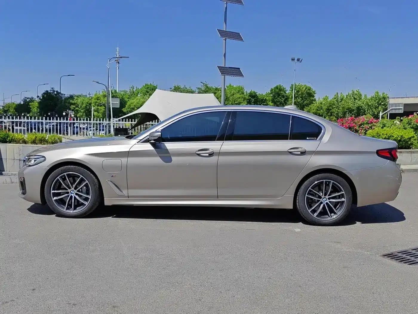 BMW 5 Series PHEV 2021 Facelift 535Le M Sport Package — миниатюра 4