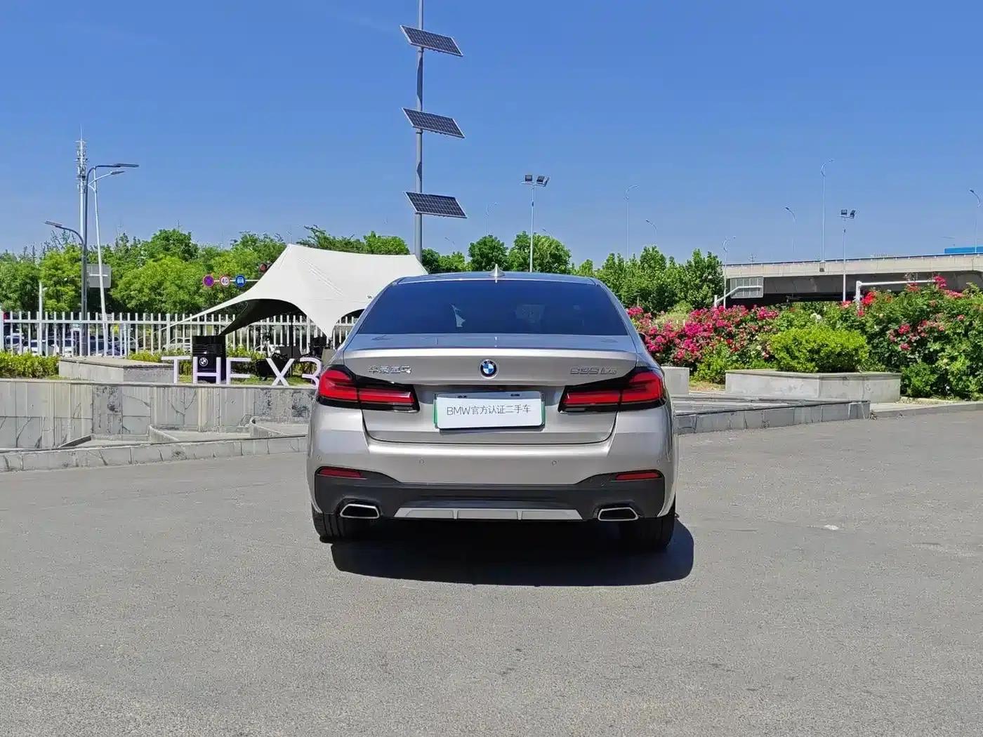 BMW 5 Series PHEV 2021 Facelift 535Le M Sport Package — миниатюра 7