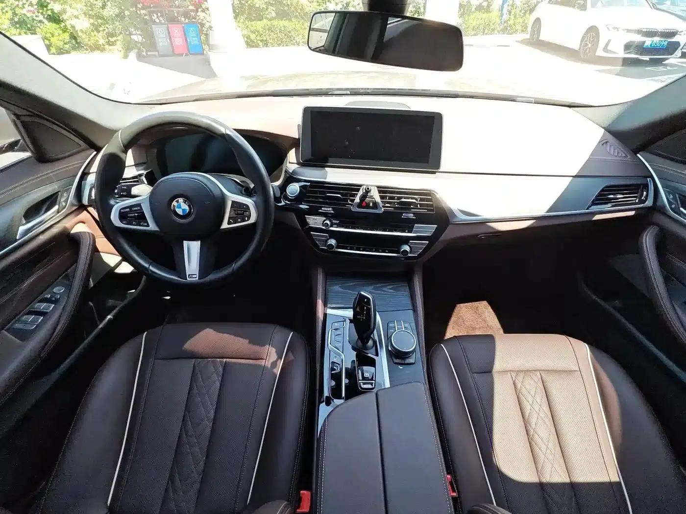 BMW 5 Series PHEV 2021 Facelift 535Le M Sport Package — миниатюра 10