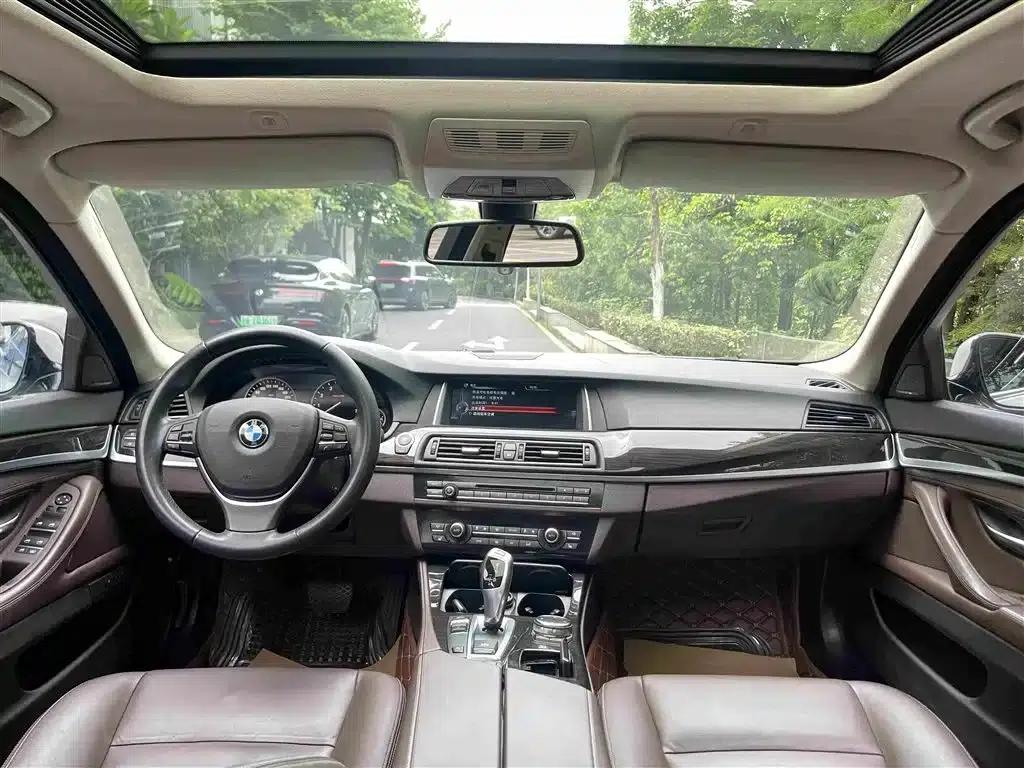 BMW 5 Series PHEV 2015 530Le — миниатюра 18