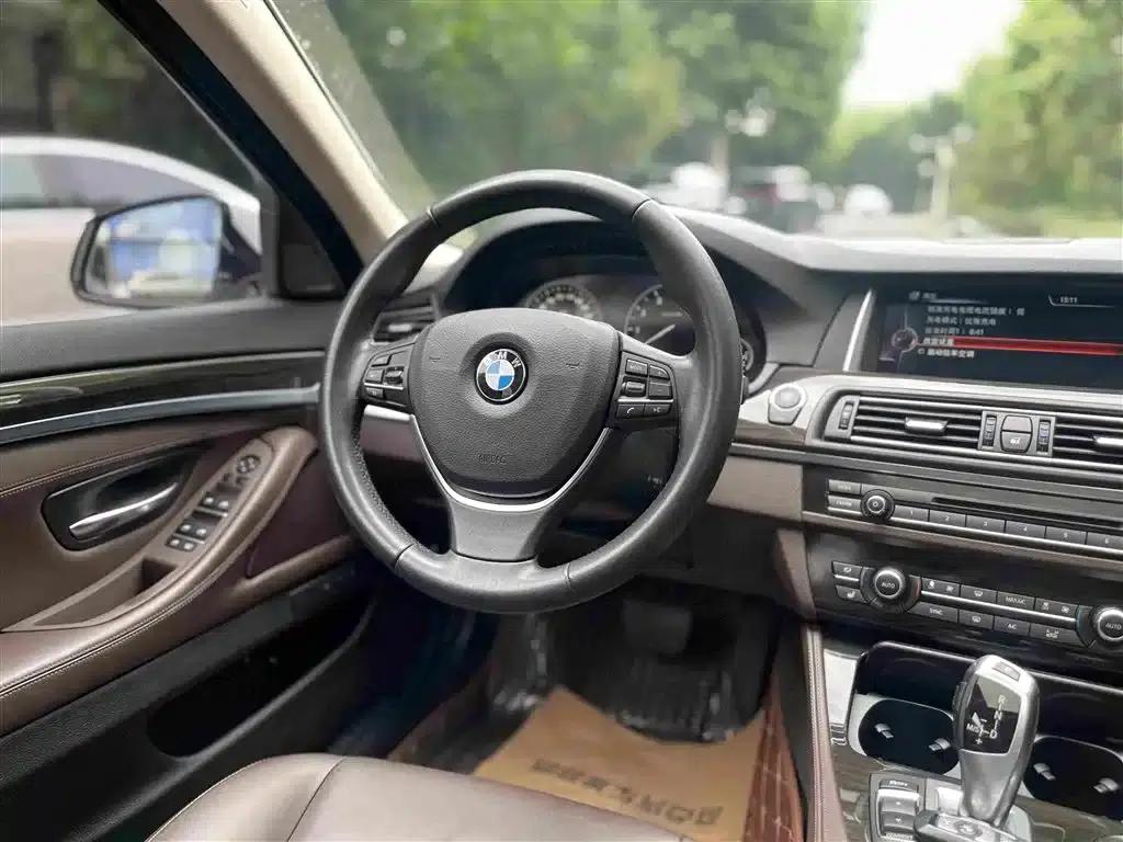 BMW 5 Series PHEV 2015 530Le — миниатюра 21