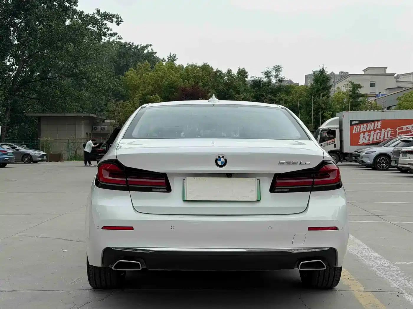 BMW 5 Series PHEV 2021 535Le Luxury Package — миниатюра 5