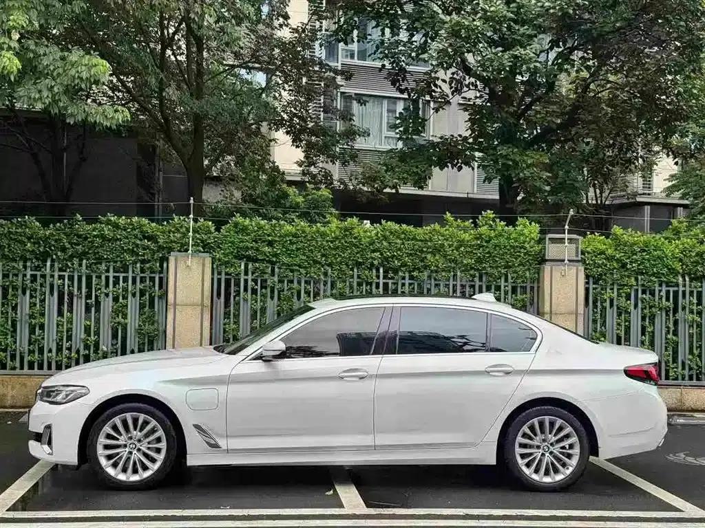 BMW 5 Series PHEV 2021 535Le Luxury Package — миниатюра 2