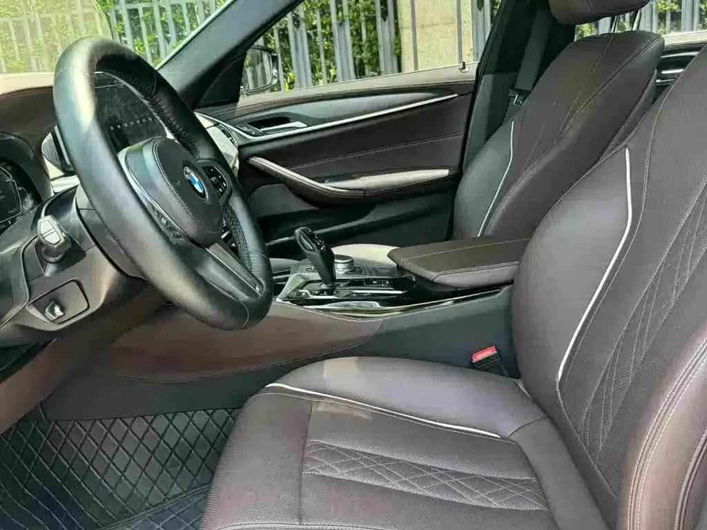 BMW 5 Series PHEV 2021 535Le M Sport Package — миниатюра 9