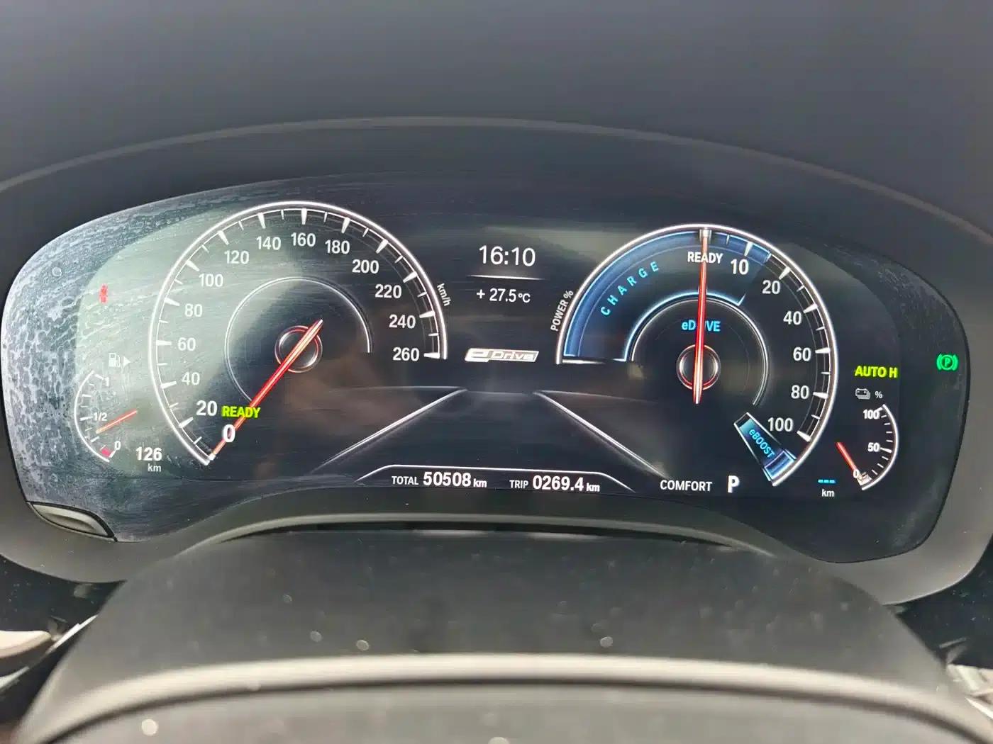 BMW 5 Series PHEV 2019 530Le Luxury Package — миниатюра 11