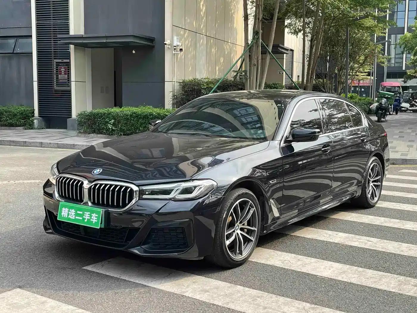 BMW 5 Series PHEV 2021 535Le M Sport Package — миниатюра 1