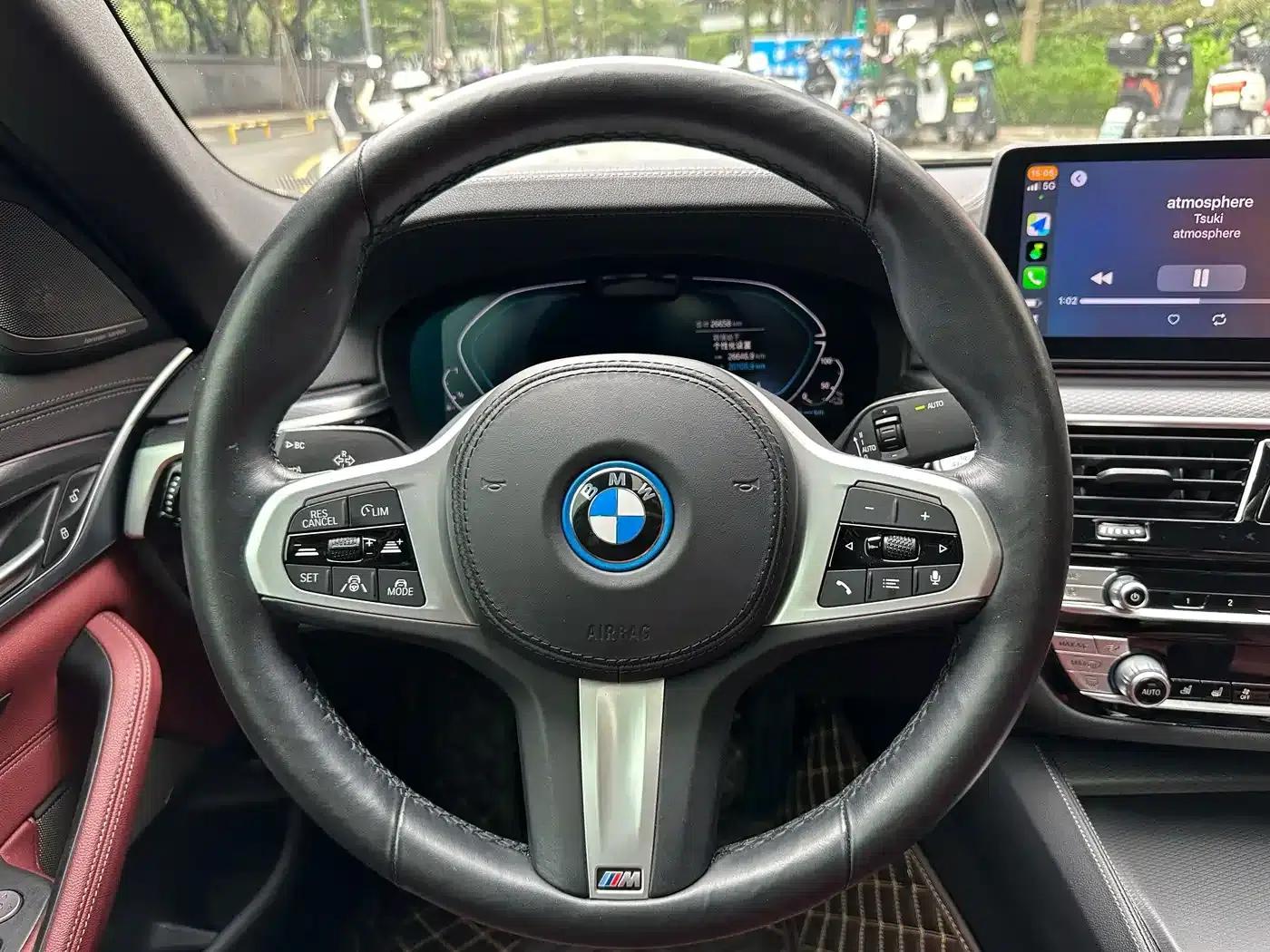 BMW 5 Series PHEV 2021 535Le M Sport Package — миниатюра 12
