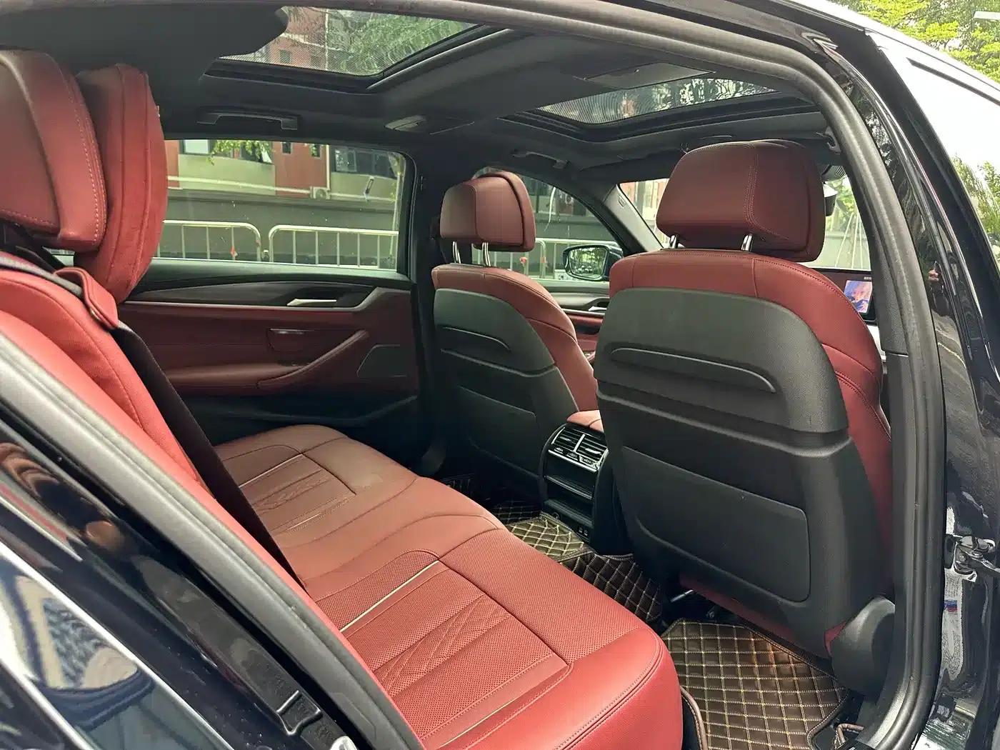 BMW 5 Series PHEV 2021 535Le M Sport Package — миниатюра 14