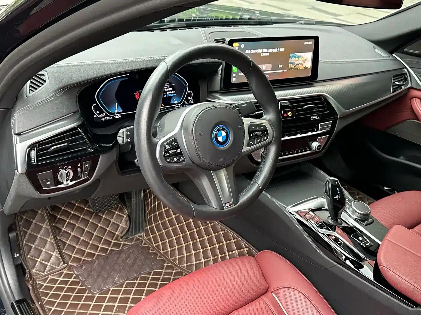 BMW 5 Series PHEV 2021 535Le M Sport Package — миниатюра 9