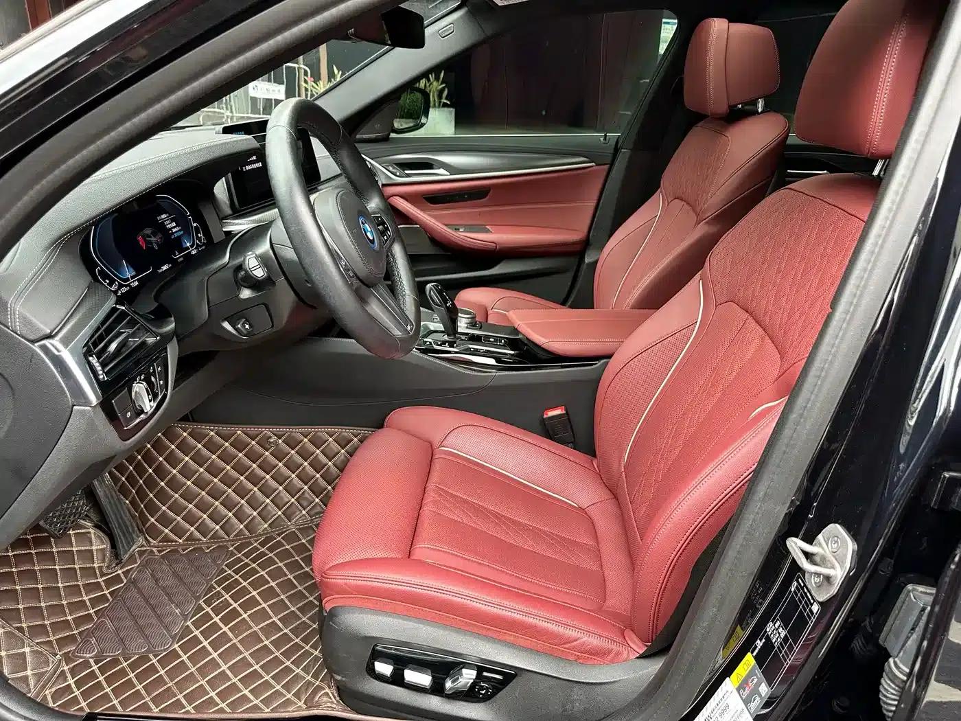 BMW 5 Series PHEV 2021 535Le M Sport Package — миниатюра 10