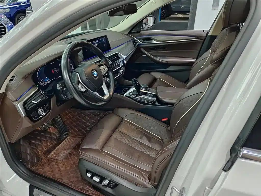 BMW 5 Series PHEV 2020 530Le Pioneer Edition — миниатюра 7