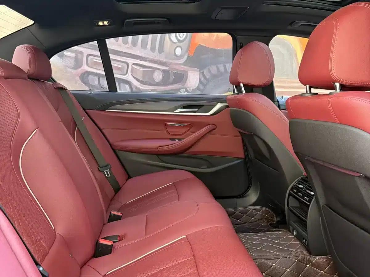 BMW 5 Series PHEV 2022 Facelift 535Le Luxury Package — миниатюра 12