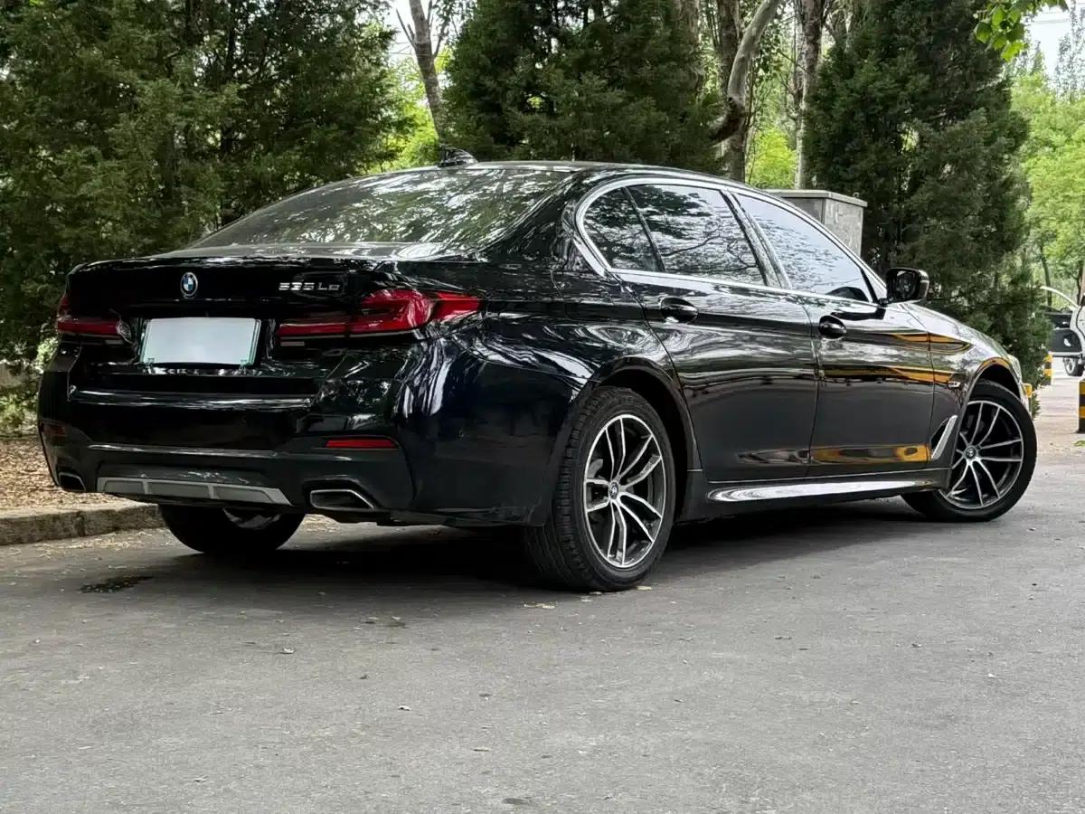 BMW 5 Series PHEV 2022 Facelift 535Le Luxury Package — миниатюра 5