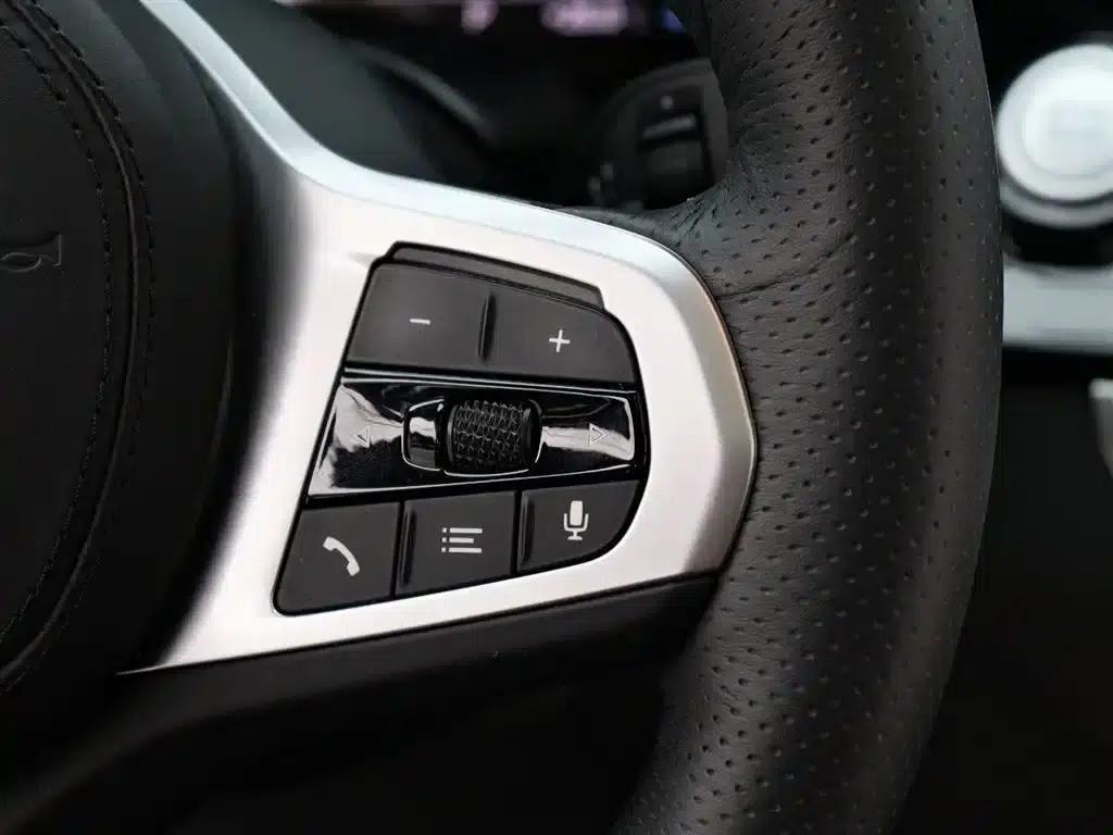BMW 5 Series PHEV 2022 Facelift 535Le Pioneer Edition M Sport Package — миниатюра 17