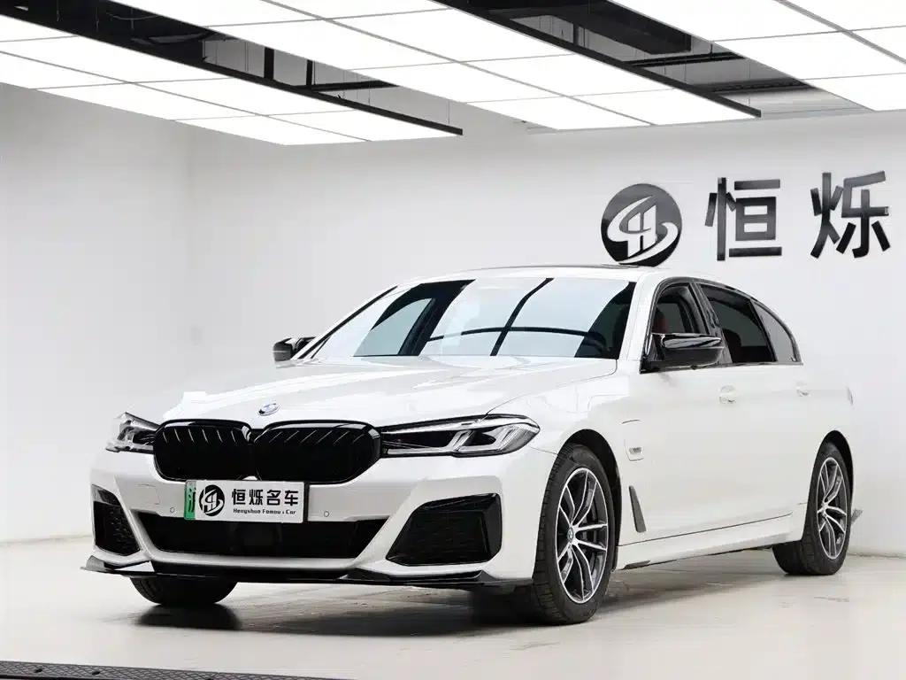BMW 5 Series PHEV 2022 Facelift 535Le Pioneer Edition M Sport Package — миниатюра 27