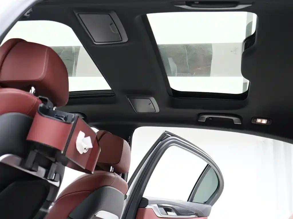 BMW 5 Series PHEV 2022 Facelift 535Le Pioneer Edition M Sport Package — миниатюра 8