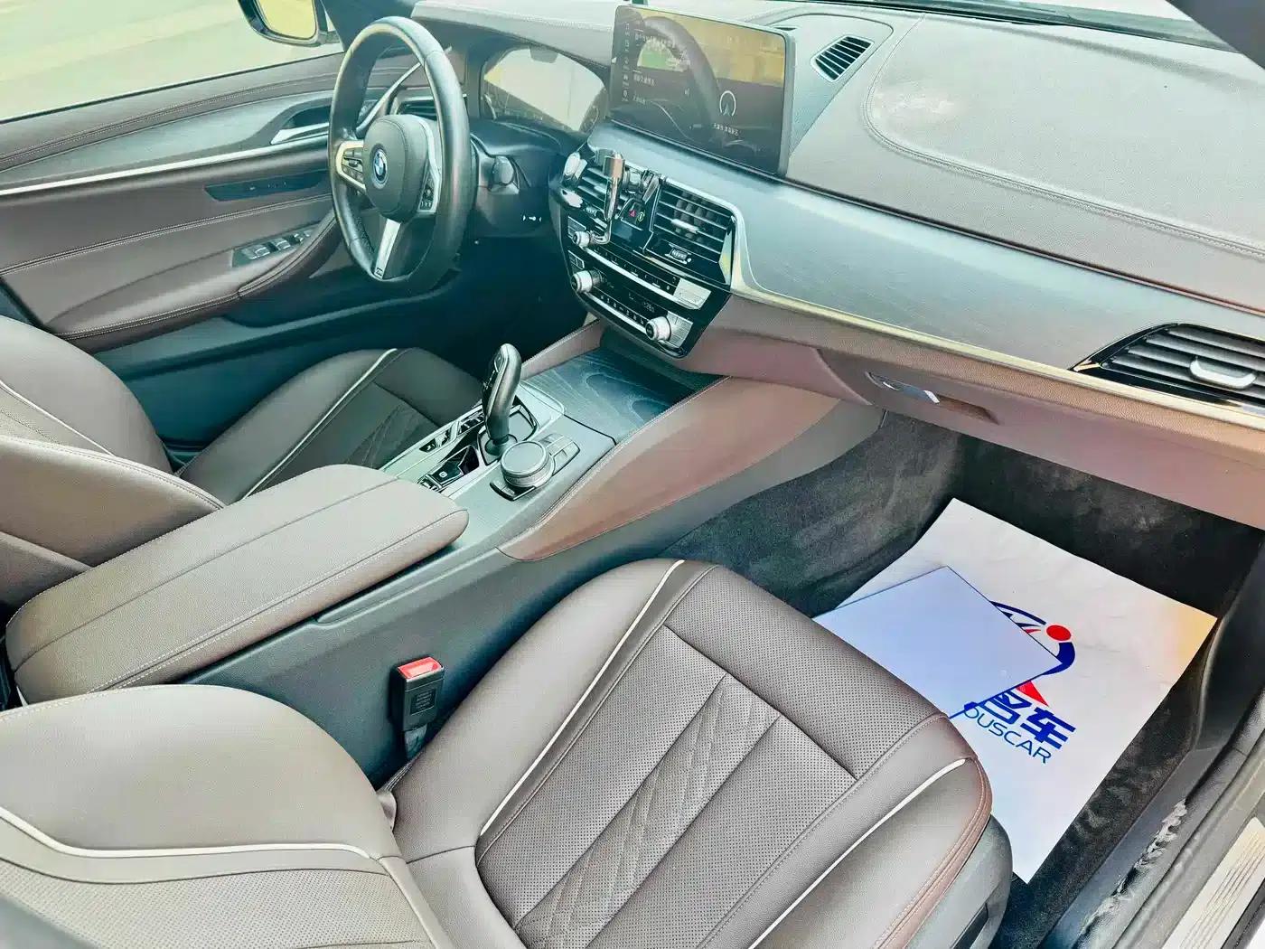 BMW 5 Series PHEV 2022 Facelift 535Le M Sport Package — миниатюра 12