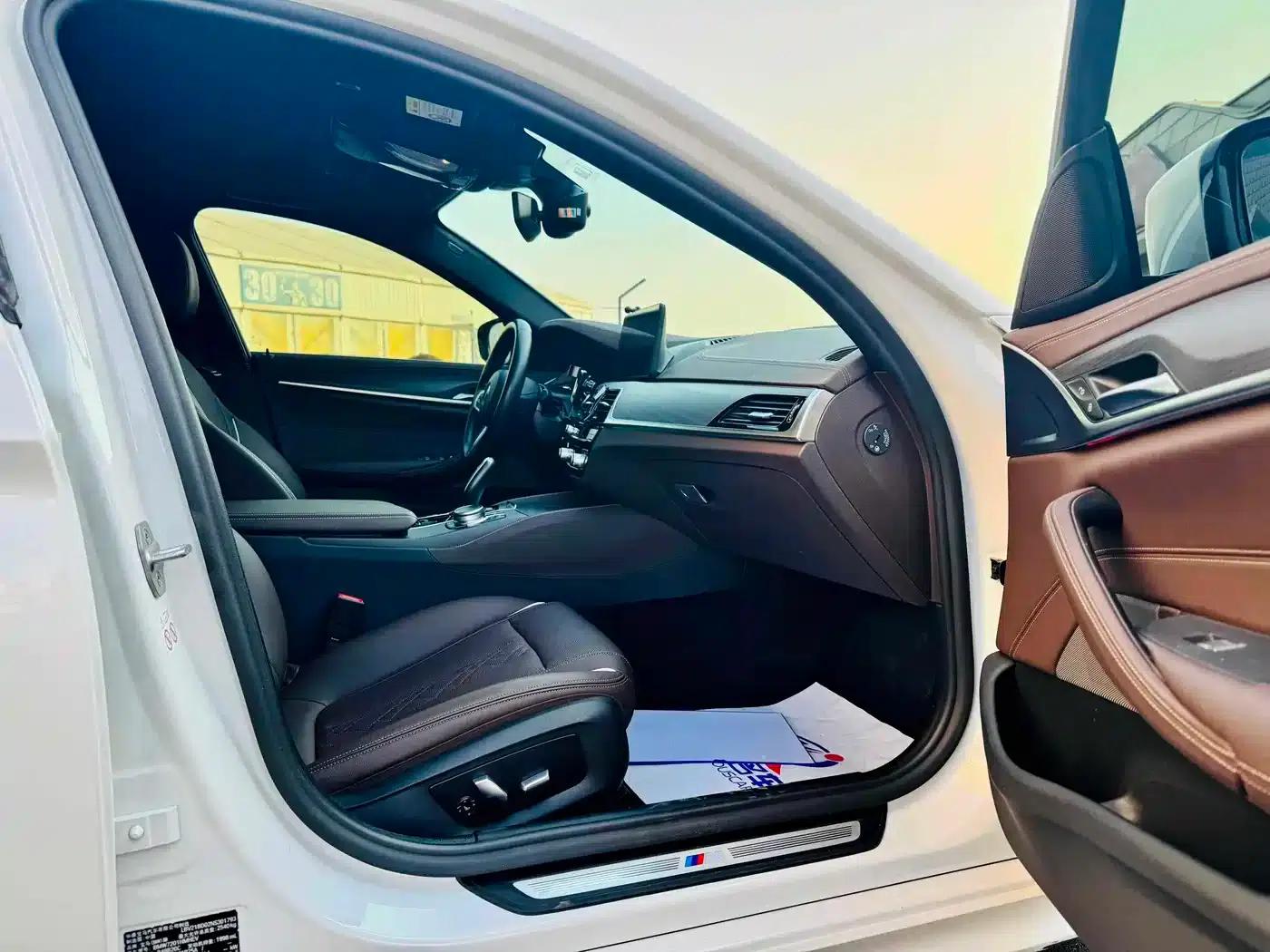 BMW 5 Series PHEV 2022 Facelift 535Le M Sport Package — миниатюра 10