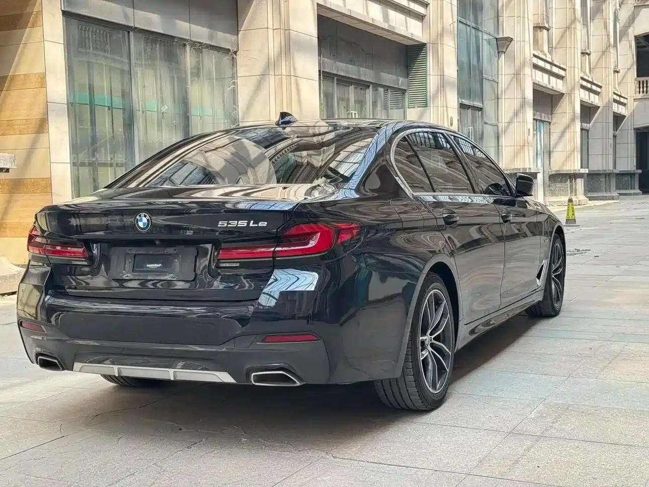 BMW 5 Series PHEV 2022 Facelift 535Le Pioneer Edition M Sport Package — миниатюра 18