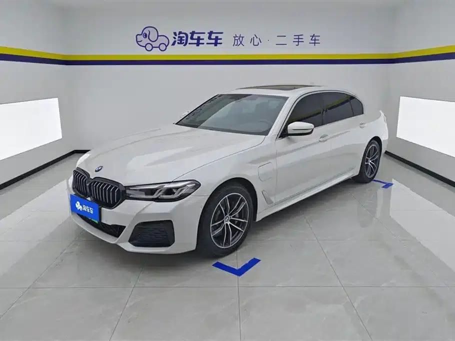 BMW 5 Series PHEV 2022 Facelift 535Le M Sport Package — миниатюра 1