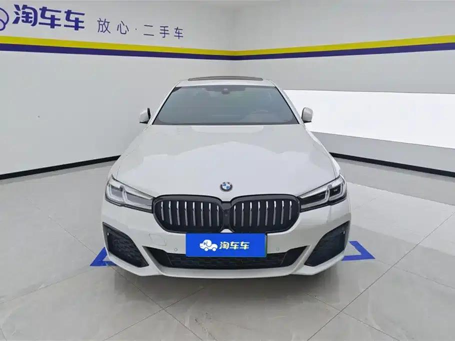 BMW 5 Series PHEV 2022 Facelift 535Le M Sport Package — миниатюра 2